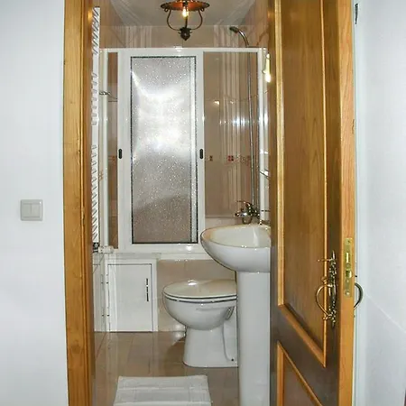 Charming With Mountain View In Pedraca, Pool Villa Pedraca