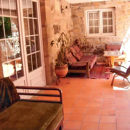 Charming With Mountain View In Pedraça, Pool