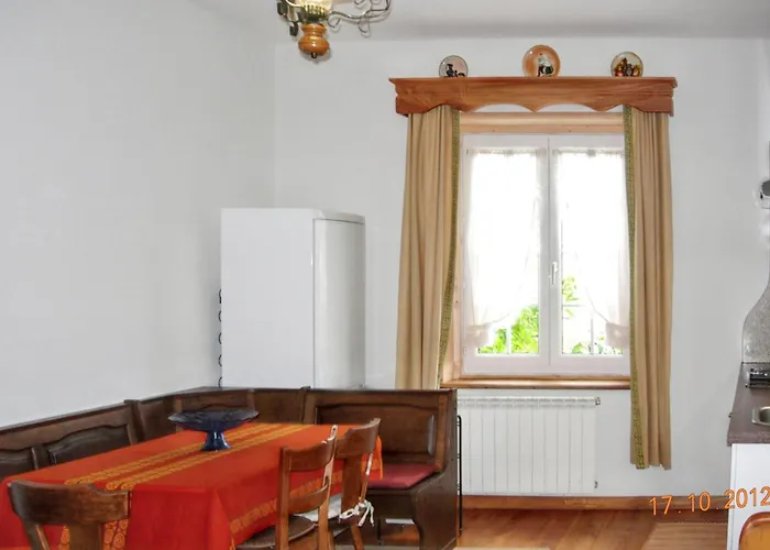 Charming With Mountain View In Pedraca, Pool Pedraça