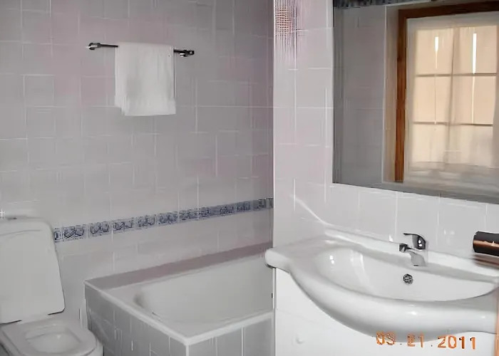 Villa Charming With Mountain View In Pedraca, Pool