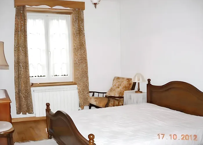 Charming With Mountain View In Pedraca, Pool Villa Pedraça