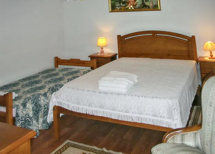 Charming With Mountain View In Pedraca, Pool Villa